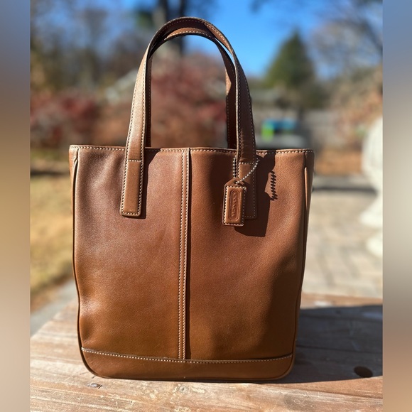 Coach Handbags - VINTAGE COACH L0S-7787 TOTE Hamptons Tan Leather Bag